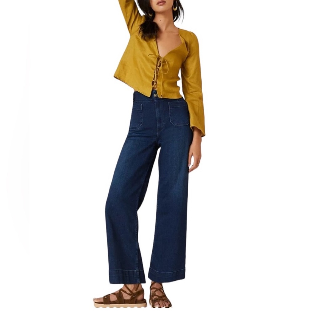 Pilcro || The Wide Leg Skipper Cropped Jeans Size 30